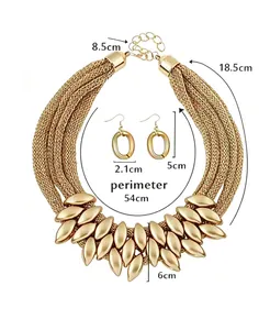 Parure de collier bohème multicouche doré avec dimensions détaillées