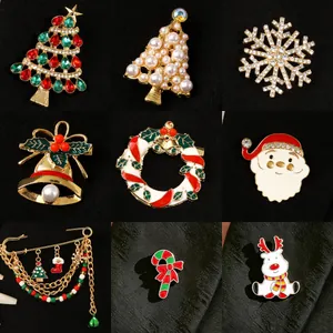Élégante Broche Sapin de Noël pour Femmes Alliage Mode Künstliche Perle Strass Broche Bijoux Festifs Accessoire Cadeau de Noël