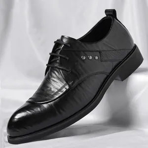 Herren Business-Schuhe Britischer Stil Spitz Zulaufend Schnürschuhe Recyceltes Leder Handgebürstet Formell Für Hochzeit