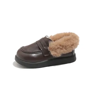 Warm winter slip-on leather shoes for children with fleece lining and faux fur collar