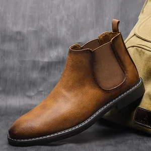 Bottines Chelsea en cuir marron pour hommes avec empiècements élastiques et semelle robuste