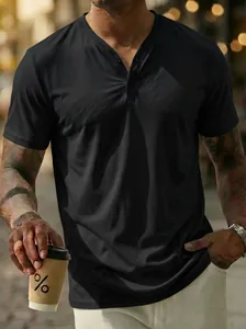 T-shirt Henley noir à manches courtes pour hommes avec col boutonné et tissu respirant