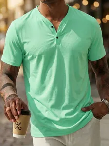 T-shirt Henley homme vert menthe respirant à manches courtes pour un style décontracté
