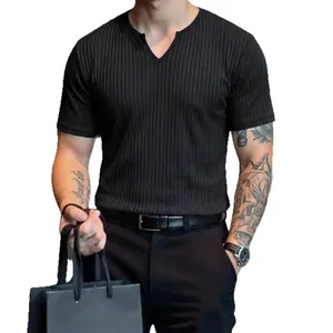 T-shirt da uomo slim fit con scollo a V, maglia casual nera a coste con maniche corte