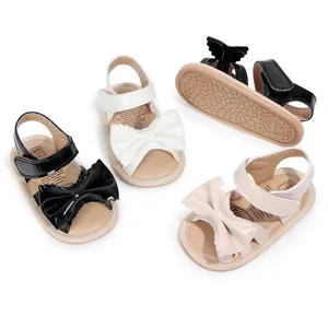 Sandales brillantes pour bébés filles avec nœud papillon et semelles souples roses