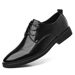 Zapatos de vestir clásicos para hombre en cuero negro con punta fina estilo inglés