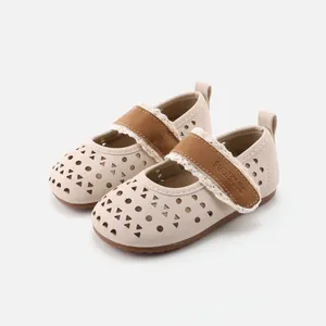 Girls' breathable hollow leather shoes with soft non-slip soles and lace trim