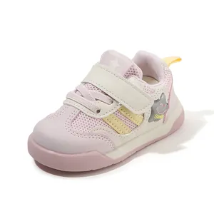 Scarpe da passeggio per bambini in rete rosa e beige con suola morbida e velcro