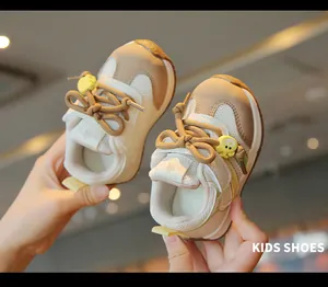 Comfortable mesh breathable baby sneakers for boys and girls with soft anti-slip soles