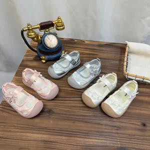 Girls Princess Sandals Summer Kids Soft Sole Breathable Lace Mesh Shoes Pearl Bow Decor Flat Sandals For Girls
