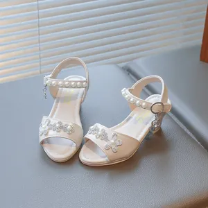 Elegant girls' princess sandals with pearl straps and rhinestone floral details