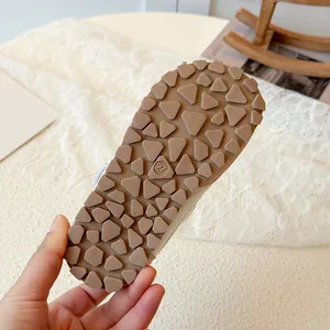 Strapazierfähige Gummisohle für Mädchen-Prinzessin-Schuhe mit Größe 27 Markierung