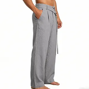 Detailansicht der grauen Leinen-Hose für Herren mit weitem Bein und asymmetrischem Bund
