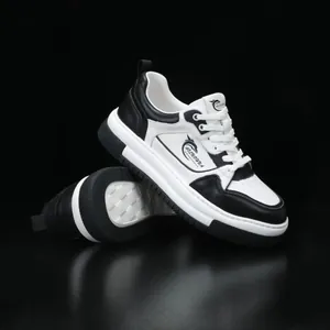 Baskets pour hommes en cuir véritable à semelle épaisse, style noir et blanc
