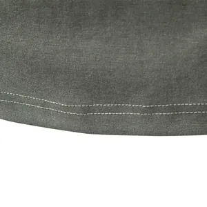 T-shirt homme gris en coton ammoniaqué de haute qualité avec détails d'ourlet à double couture.