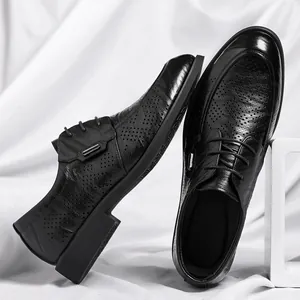 Men's black hollow-out business leather shoes with vintage hand-grabbed texture