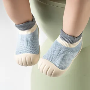 Chaussures premier pas bébé à semelle souple antidérapante en tricot respirant rayé bleu