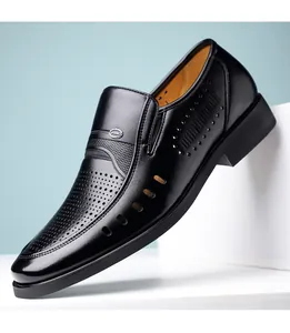 Hochwertige schwarze atmungsaktive Herren-Slipper aus Leder für Business-Casual