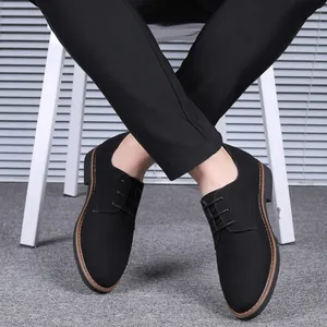 Chaussures décontractées pour hommes en nubuck noir avec lacets et bout rond élégant