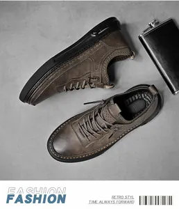 Eleganti scarpe casual marroni retrò da uomo con suola morbida e dettagli cuciti