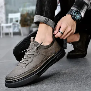 Scarpe casual da uomo in pelle grigio-marrone con suola spessa antiscivolo