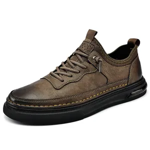 Eleganti mocassini casual marroni da uomo con suola morbida antiscivolo per l'autunno invernale.