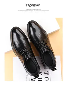 Vue détaillée de chaussures en cuir noir respirant avec perforations brogue élégantes