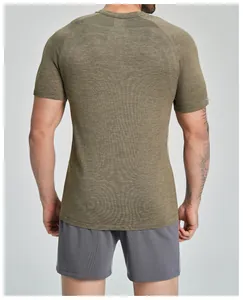 Detailed back view of men's seamless breathable sports T-shirt in olive green heather.