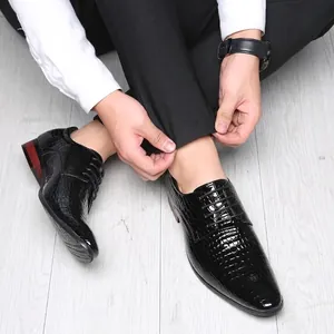 Men Pointed Toe Dress Shoes Crocodile Grain Patent Leather Lace Up British Style Business Formal Leather Shoes