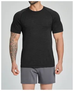 Close-up of men's seamless breathable fitness T-shirt with raglan sleeves detail