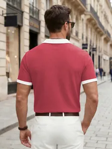 Polo gaufré rouge pour homme avec col contrasté blanc vue de dos détail vestimentaire
