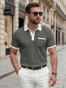Polo classique en maille gaufrée grise avec col contrasté blanc et poche pour homme