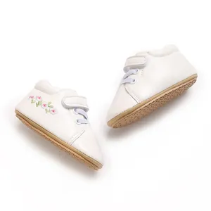 Zapatillas deportivas blancas con bordado floral para bebés de 0-1 año estilo casual