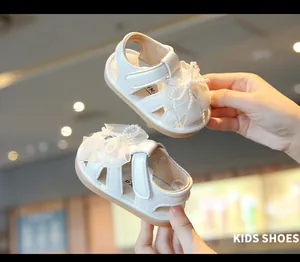 White toddler girls sandals with lace bow and pearls, soft sole walking shoes