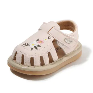 Roze sandalen voor peutermeisjes met bloemenborduurwerk en zachte antislipzool voor zomer
