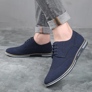 Chaussures richelieus bleues en daim pour hommes avec perforations et lacets