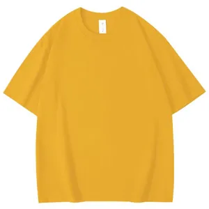 Plain yellow men's cotton short-sleeve T-shirt with comfortable crew neck detail
