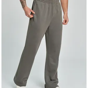 Hochwertige graue ausgestellte Herren-Sporthose, ideal für Training und tägliche Freizeit