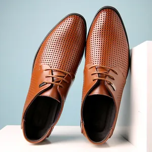 Chaussures de ville pour hommes en cuir marron perforé pour mariage et bureau