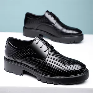 Sommerliche atmungsaktive Lederherrenschuhe mit dicker, erhöhter Sohle