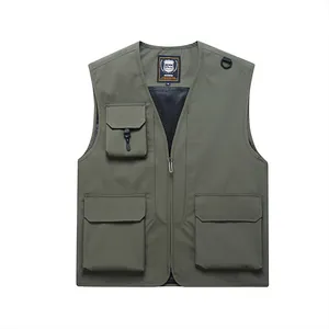 Men's dark green multi-pocket utility vest for fishing and photography, mesh lining