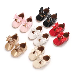 Bunte Lauflernschuhe für Babys mit glitzernden Schleifen in sechs Farben