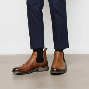 Herren Brogue Chelsea Boots in Braun mit klassischen Vintage-Lochmustern und Gummizug