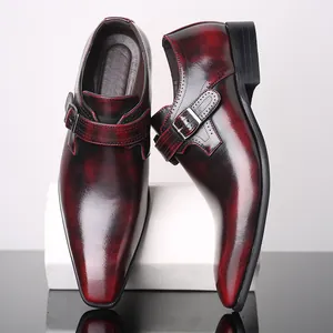 Chaussures en cuir bordeaux pour hommes avec bout carré et boucle pour le bureau et soirée
