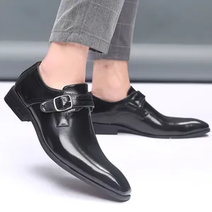 Chaussures habillées élégantes pour hommes en cuir noir pointu à boucle monk strap