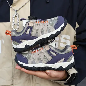 Outdoor Wanderschuhe für Kinder mit Drehverschluss und klobiger Sohle