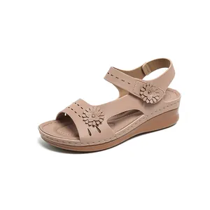 Casual women's wedge sandals with comfortable thick soles and elegant floral accents