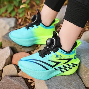 Stylische, atmungsaktive Sportschuhe für Jungen mit blau-grünem Farbverlauf und Drehverschluss