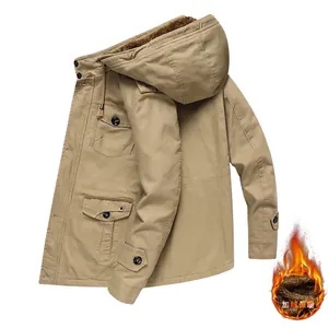 Parka d'hiver homme coupe ajustée en kaki avec doublure polaire chaude