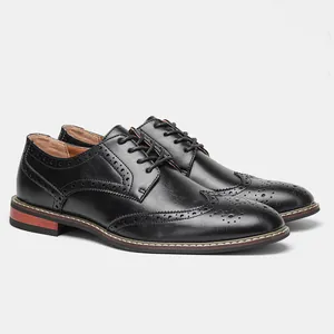 Chaussures Derby Brogue noires classiques pour hommes avec perforations élégantes